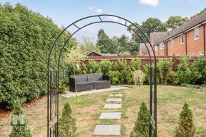 Garden Pathway- click for photo gallery